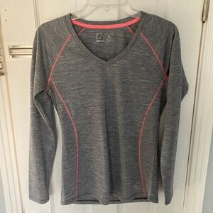 Women’s long sleeve activewear top